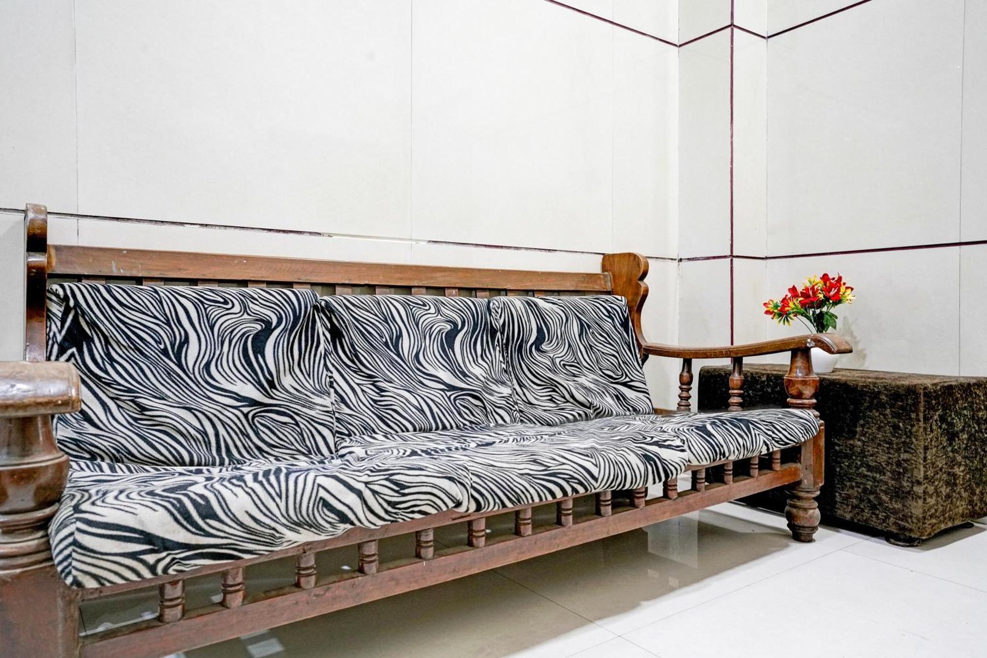 Hotel O Golden Sagar Bombaj Zewnętrze zdjęcie